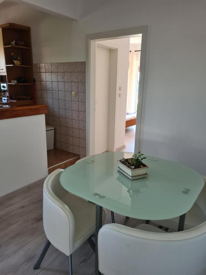 Apartman Karmen Barbat na Rabu エクステリア 写真