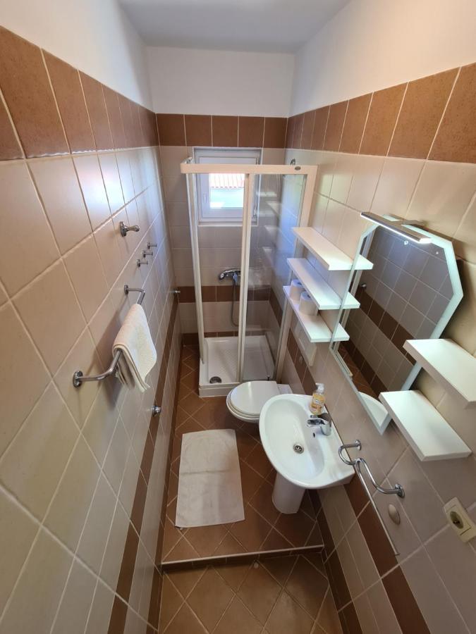 Apartman Karmen Barbat na Rabu エクステリア 写真